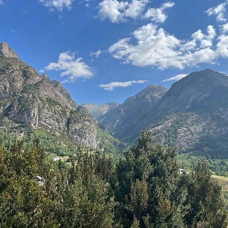 Biescas Suites Dış mekan fotoğraf