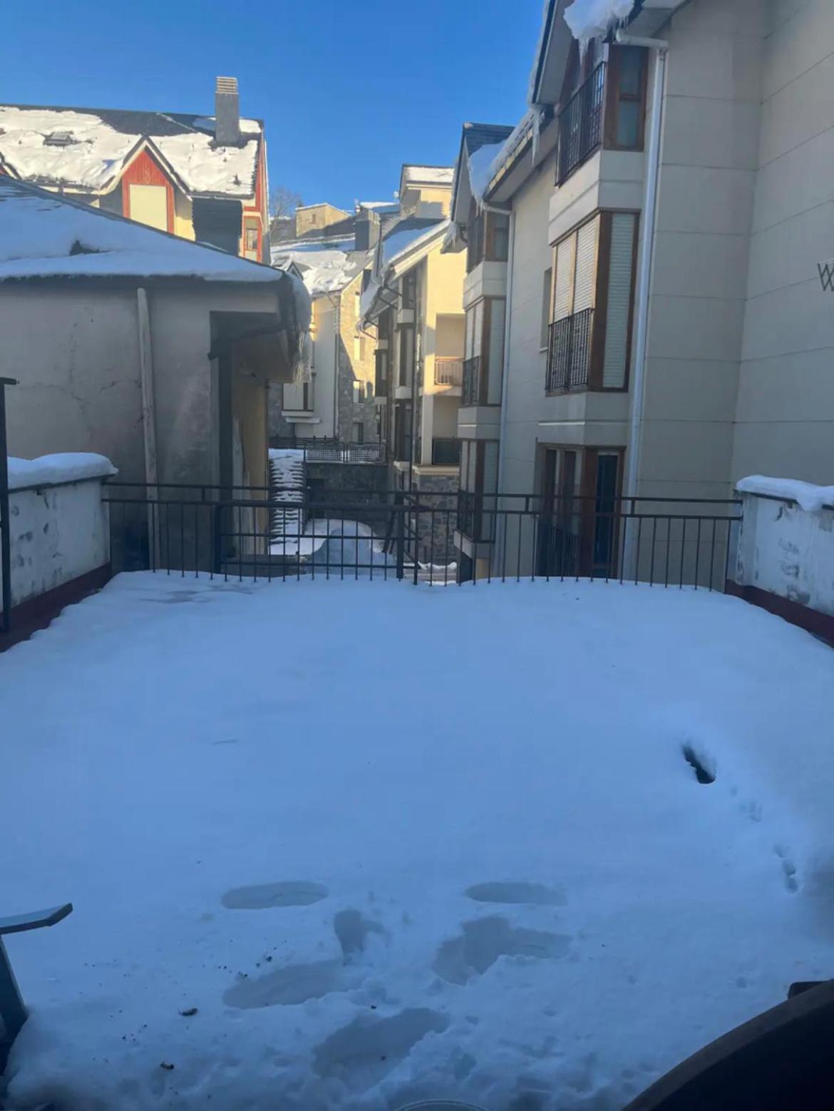 Biescas Suites Dış mekan fotoğraf